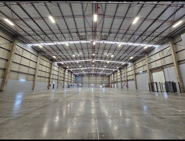 3,280M² WAREHOUSE TO LET IN LINBRO PARK